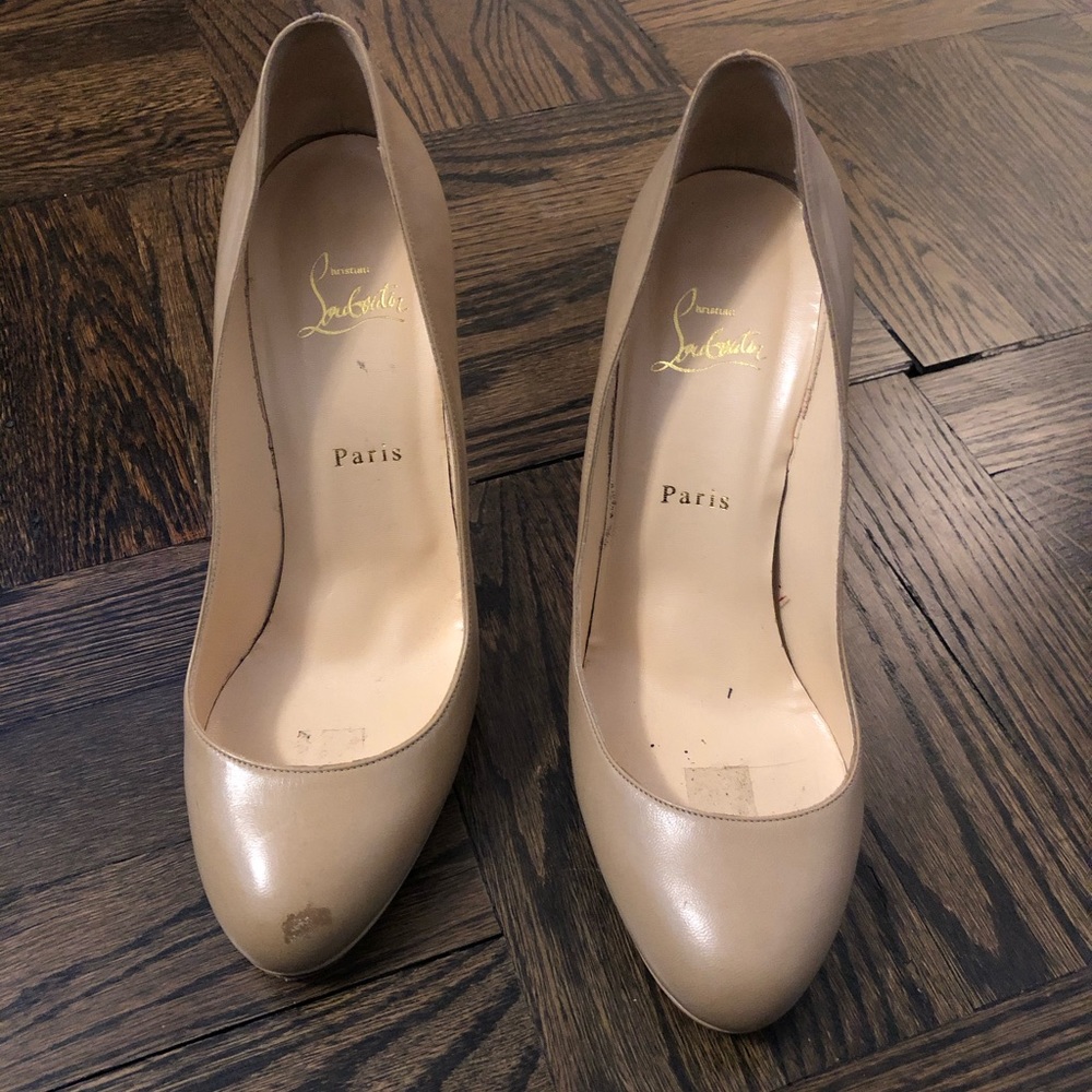 120 MM Christian Louboutin on sale! Best offer